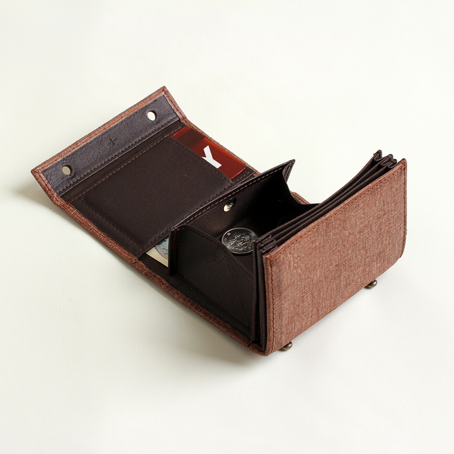 コンパクト革財布 | ミッレフォッリエ クアドレッティ - エムピウ（m+）