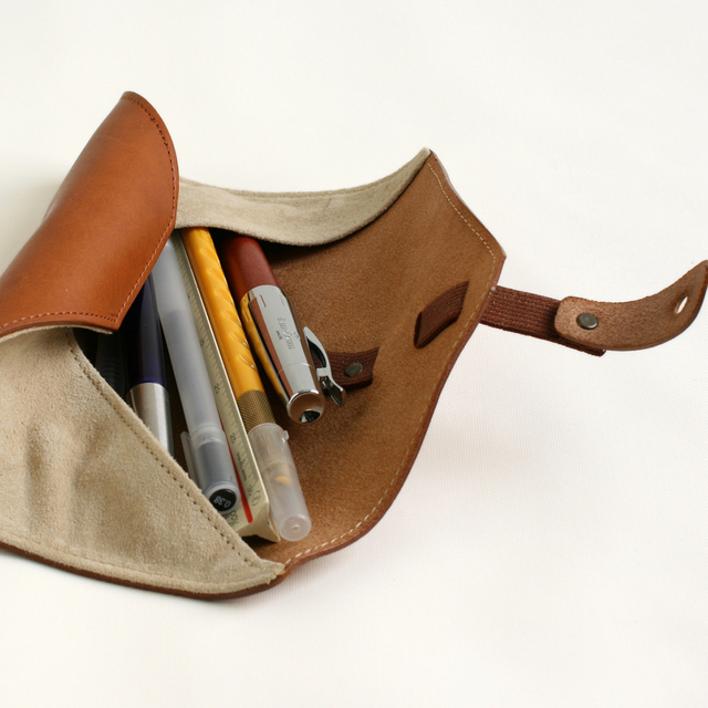 一枚革のペンケース ロトロ - エムピウ