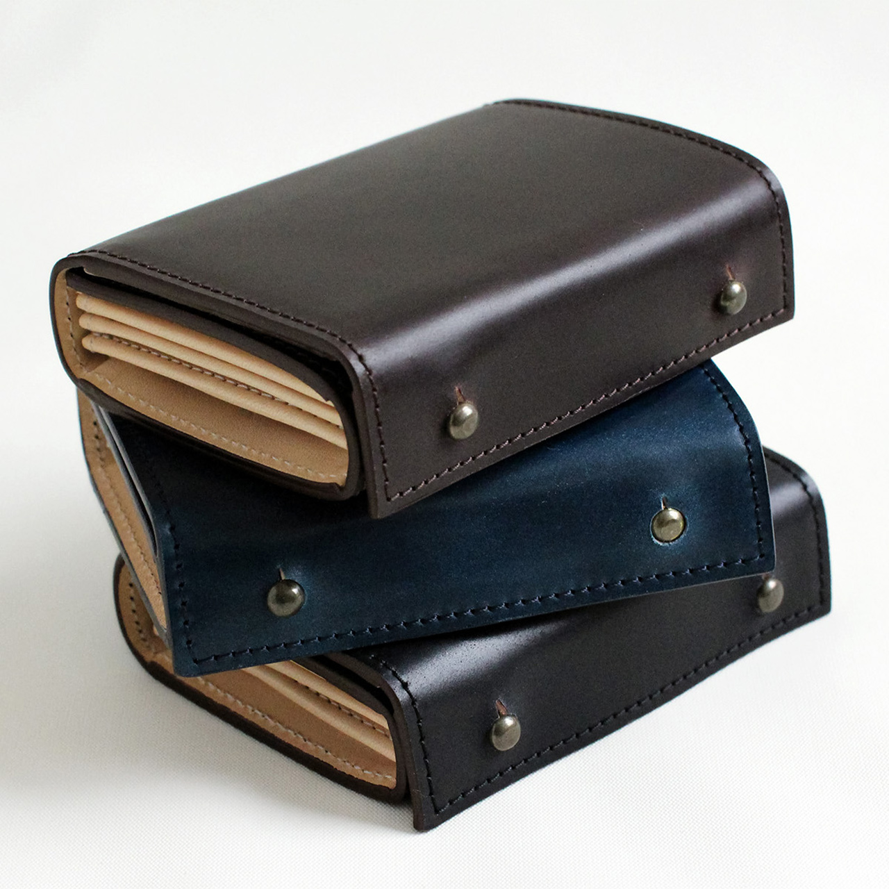 さ*ぬ様 美品 エムピウ ミッレフォッリエ P27 Black コードバン さ*ぬ様 美品 エムピウ ミッレフォッリエ P27 Black コードバン