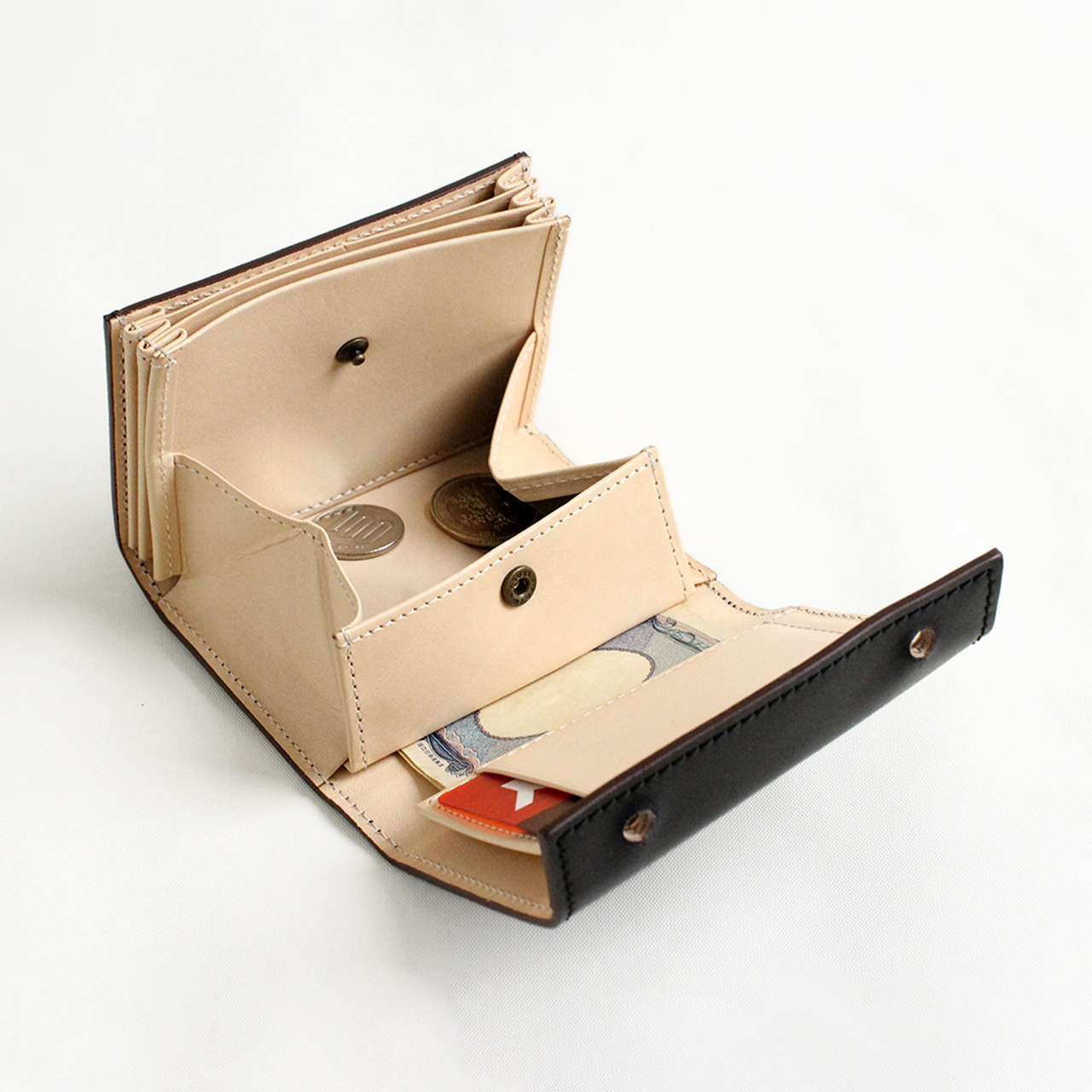 ミッレフォッリエ コードバン27 - エムピウ（m+）