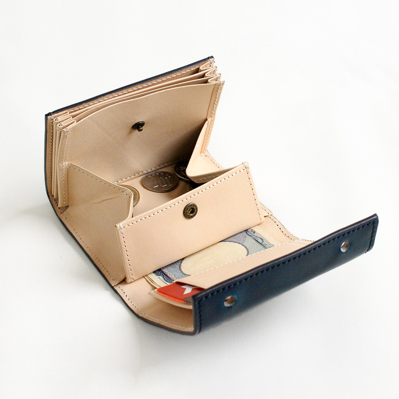 ミッレフォッリエ コードバン27 - エムピウ（m+）