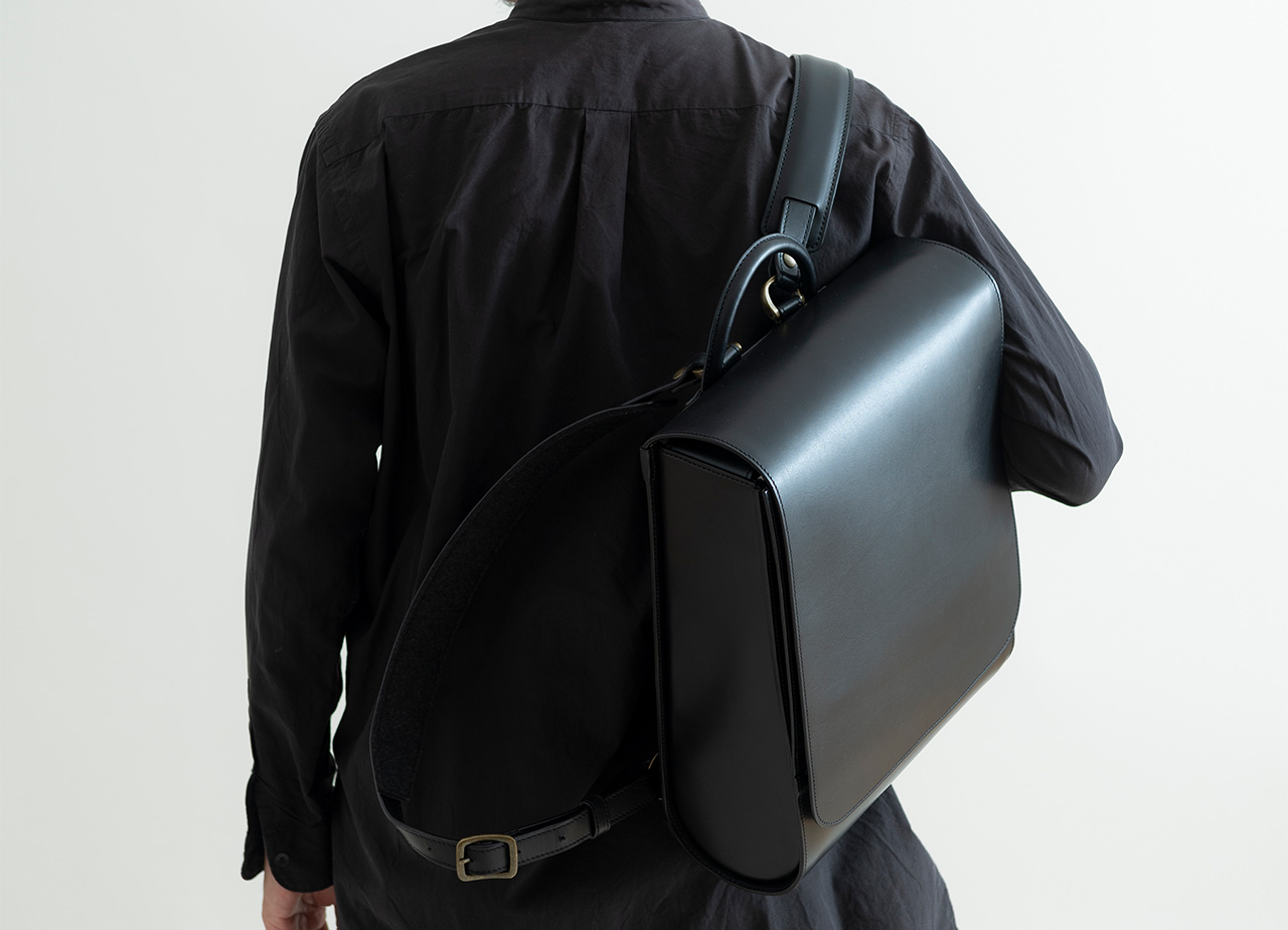 黒 レザー ランドセル フラップ式 レザーバックパック | フラップ 3カラー -IKUTA KABAN