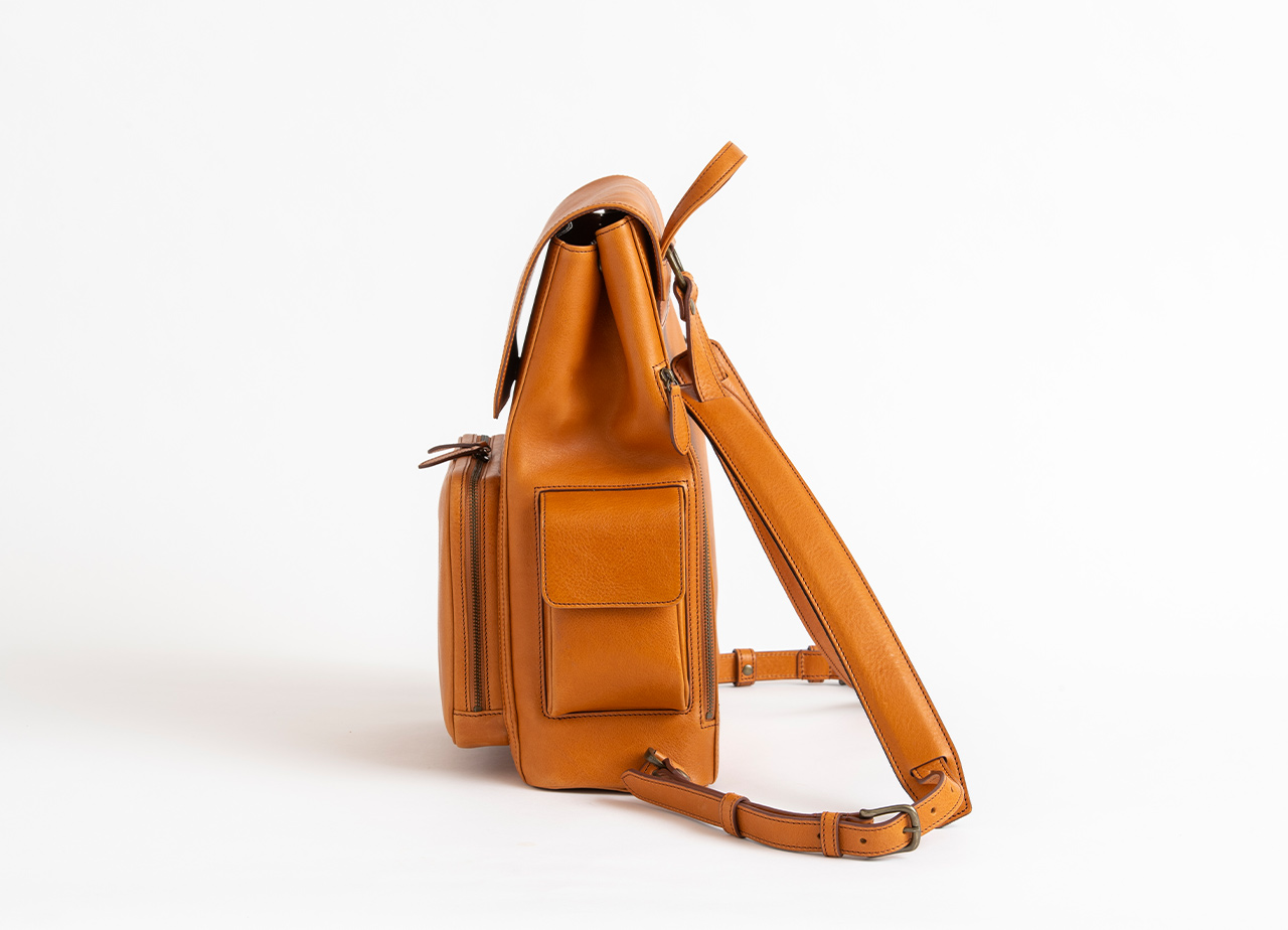 レザーリュックバッグ | テント 3色展開 -IKUTA KABAN