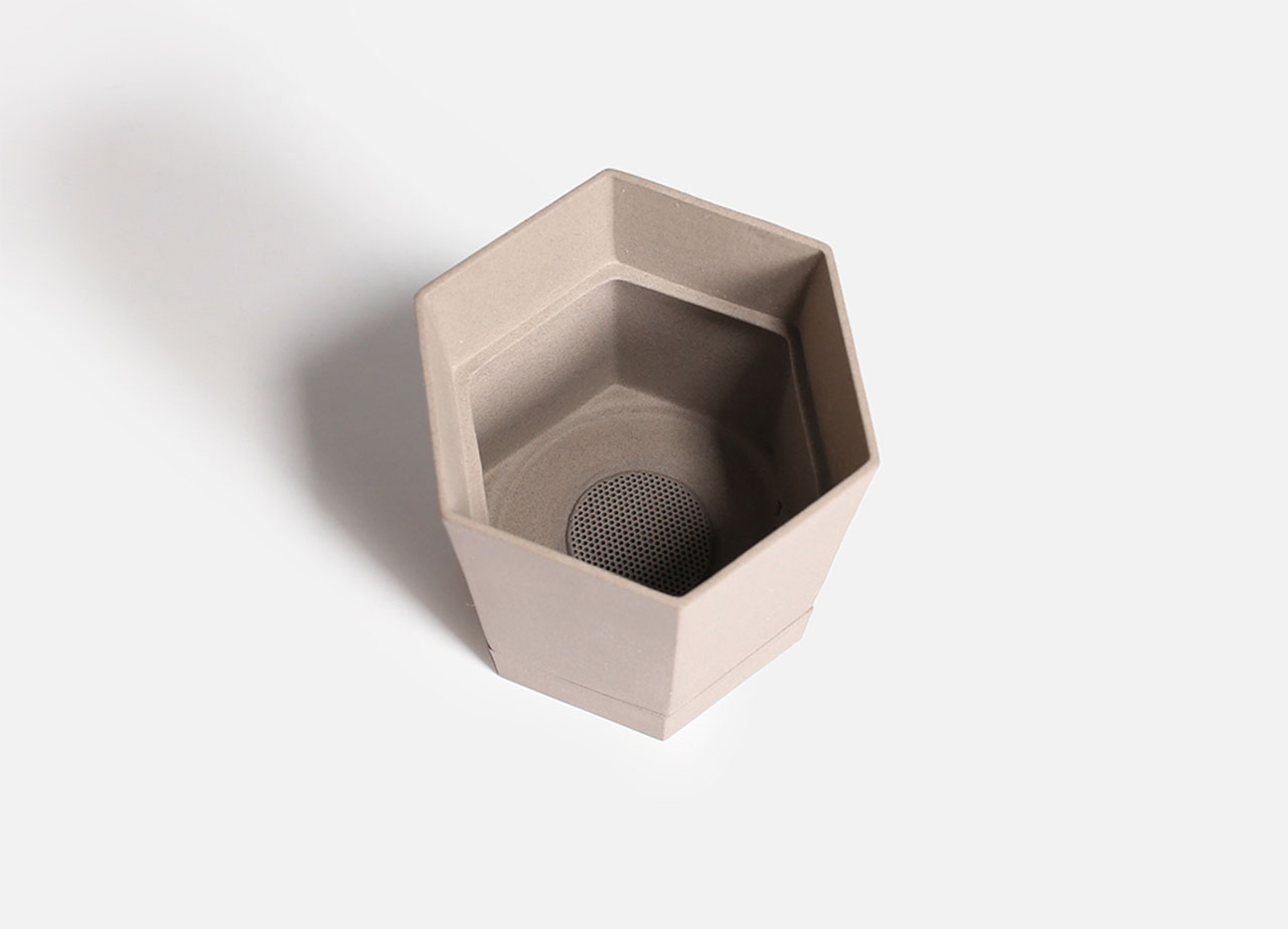 急須製造の技術を応用したスタイリッシュな常滑焼の植木鉢 | TOKI