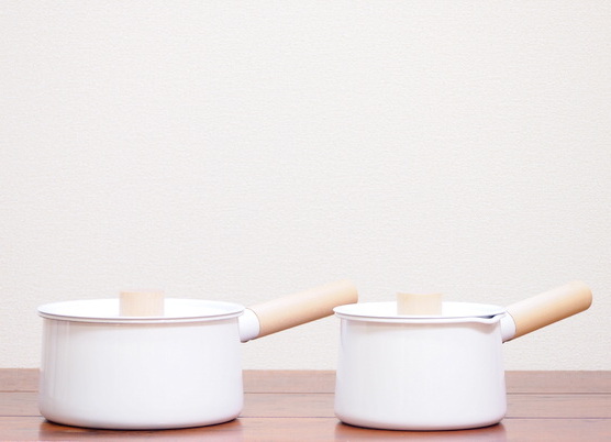 琺瑯（ホーロー）のミルクパン - kaico