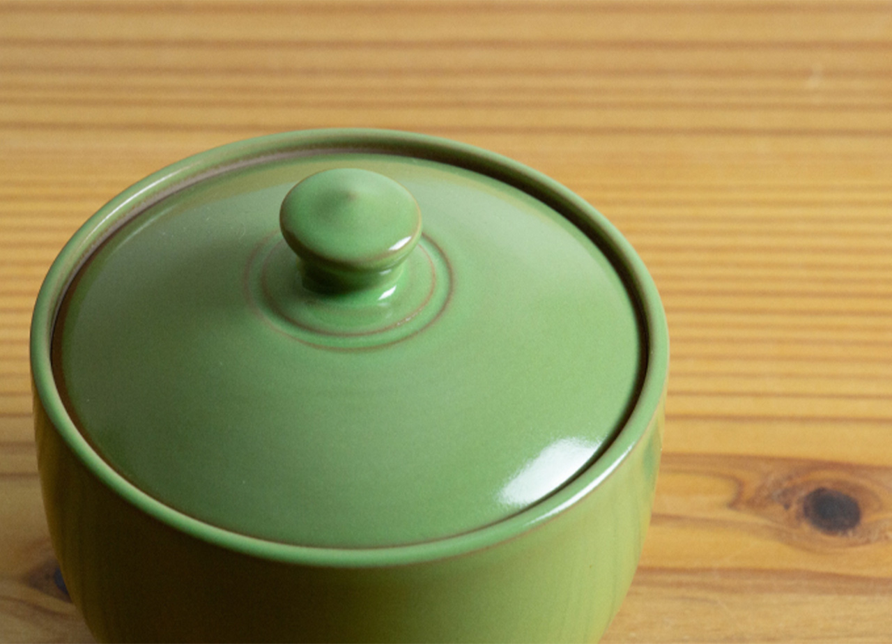 ごはんのおともの器 陶器でも高い密閉性 - かもしか道具店