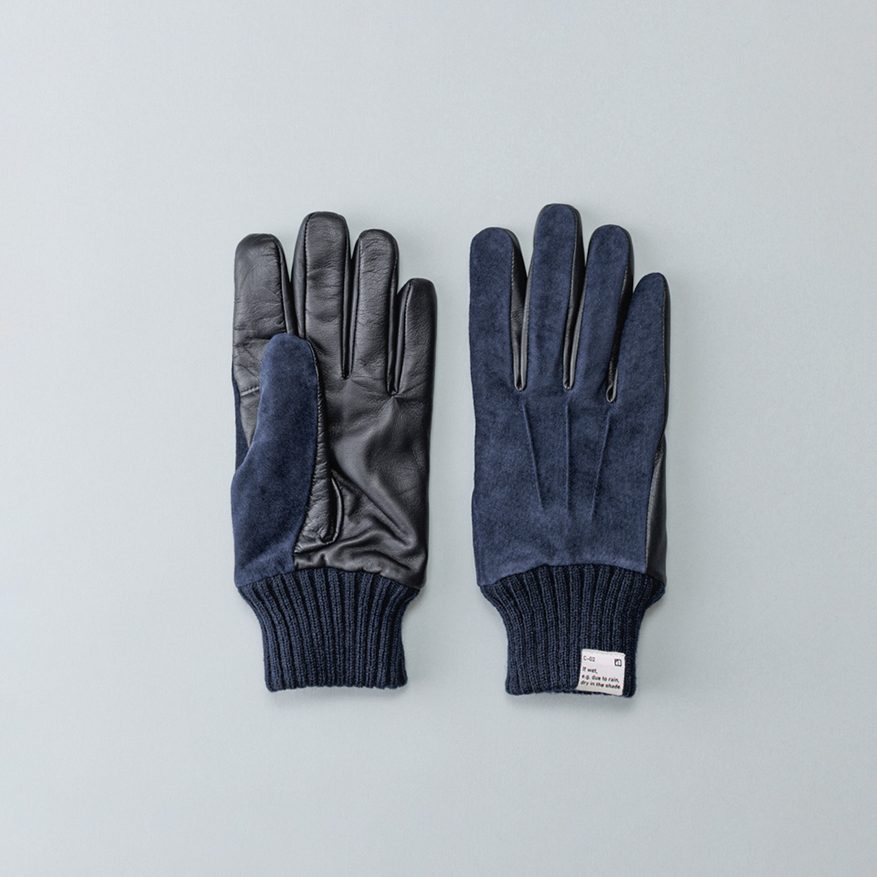 日本製ピッグスエード&ラム手袋 カフス - クロダ