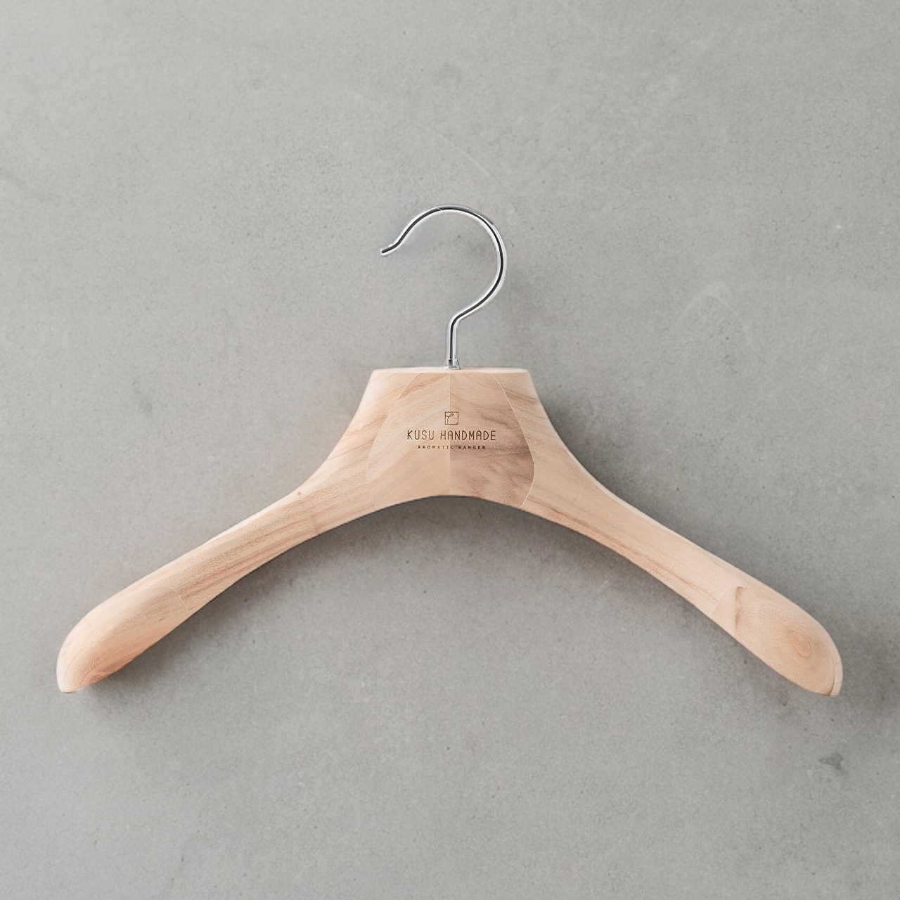 くすのきハンガー　-KUSU HANDMADE -