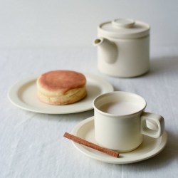 しのぎが美しい プラートのティーカップとソーサー - 4th-market