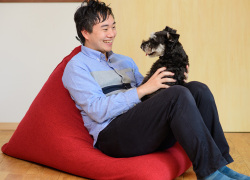 テトラ / FAIRLADY Z | 上質なビーズクッション ソファ - NISSAN×tetra