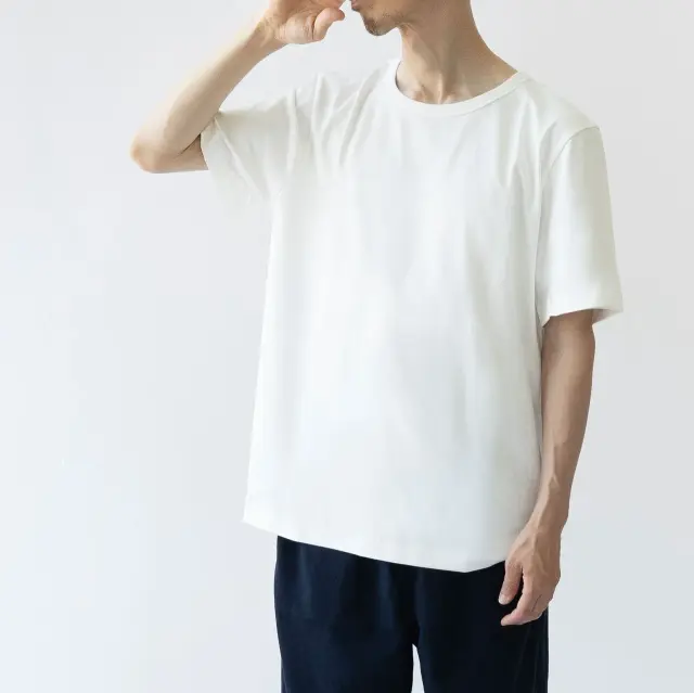 希少コットンの上質な白Tシャツ - kitt