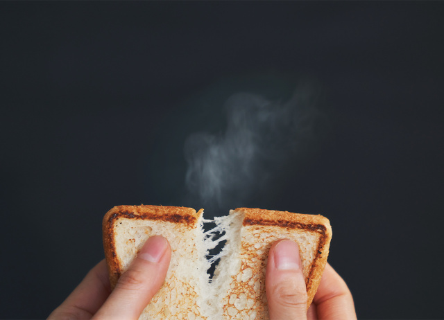 あやせものづくり研究会 sumi toaster炭火焼きトースター