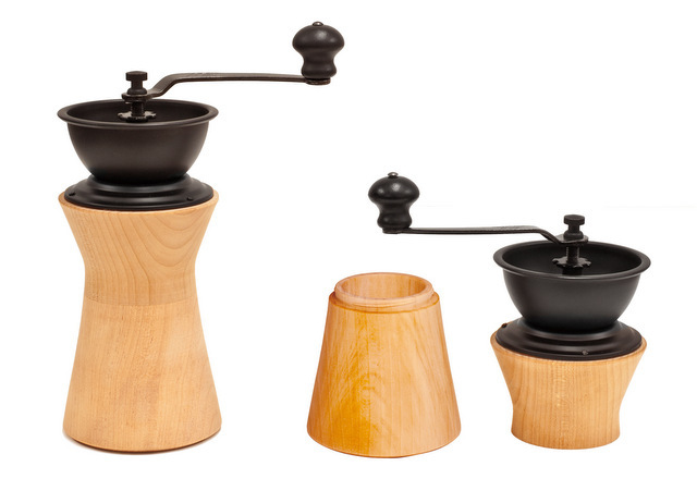 木製のコーヒーミル - MokuNeji（モクネジ）×カリタ 