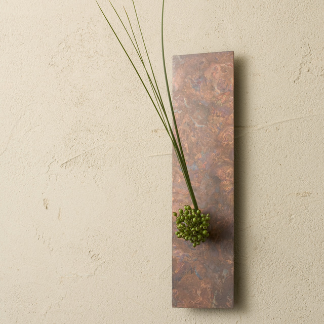 on the wall mini 銅器着色の花器 - モメンタムファクトリーOrii 折井 -