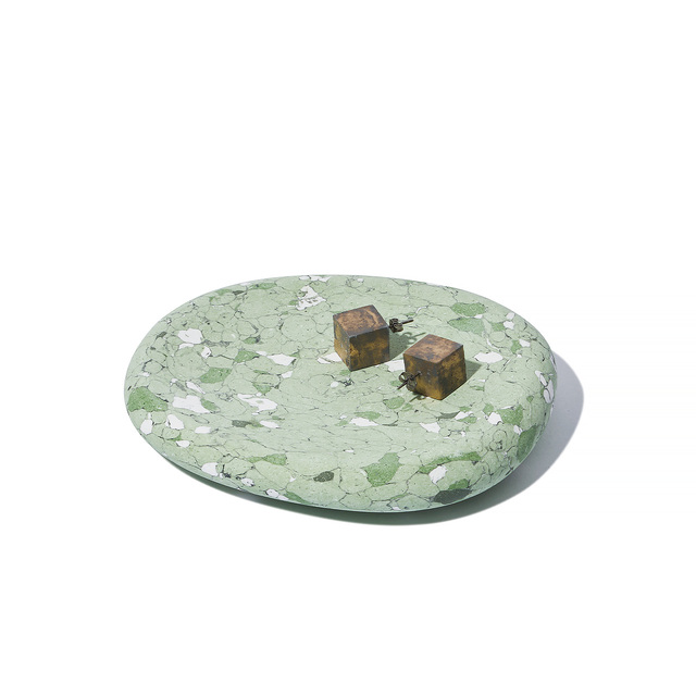 珪藻土のトレー型アロマストーン - soil -