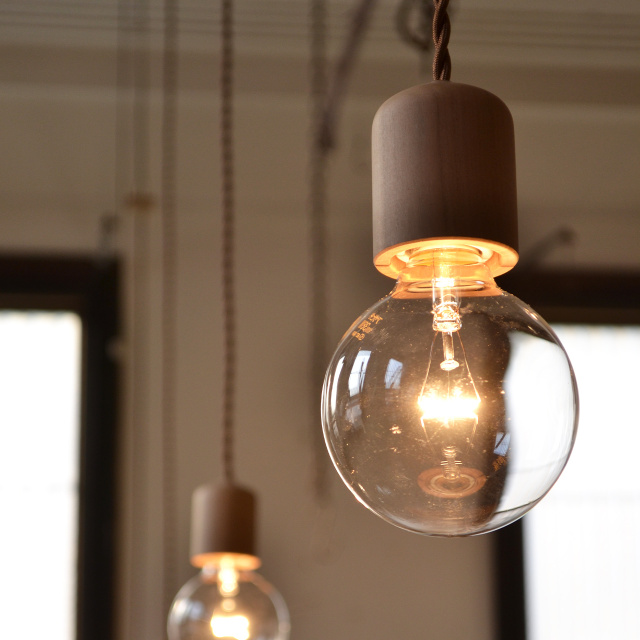 ソケットランプ 木製 | 檜 桜 コード長変更可 - testis