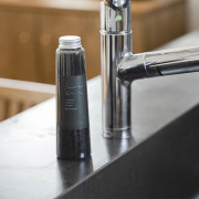 楠炭ふりふり消臭剤 kususumi furi-furi　-KUSU HANDMADE -