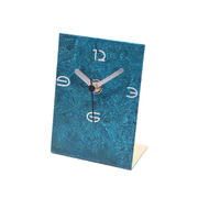 銅器着色のスタンド型時計 time and space - モメンタムファクトリーOrii -/青/斑紋ガス青銅色