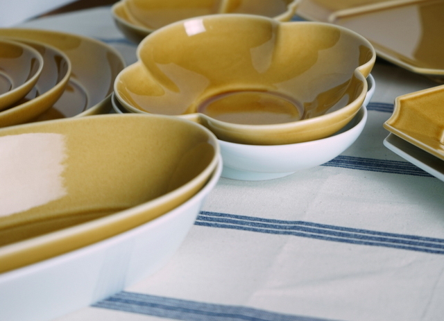 楕円鉢 9寸 | 白青 うす飴 - 瑞々（みずみず） -