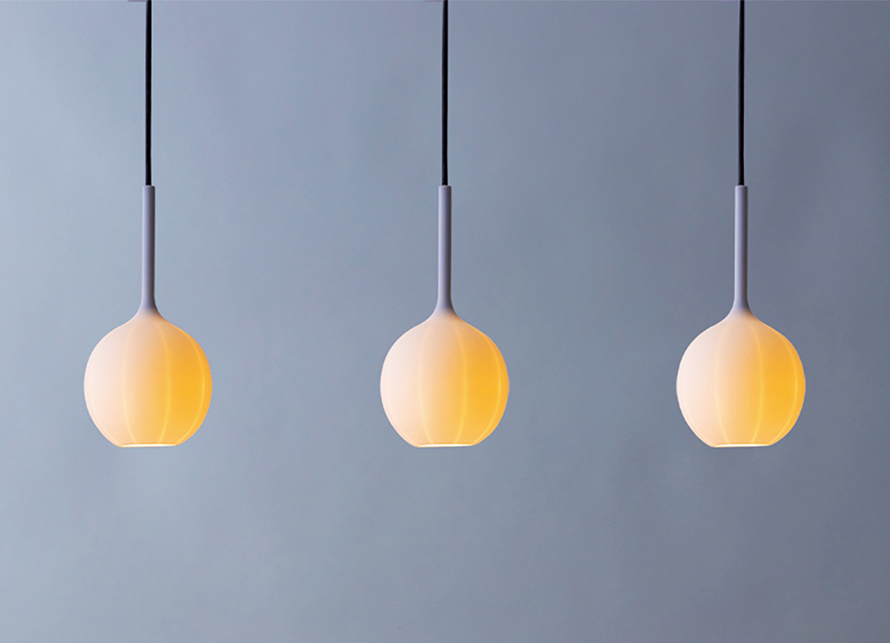 有田焼のペンダントライト | モノポーセリン - 香蘭社/MOARE -