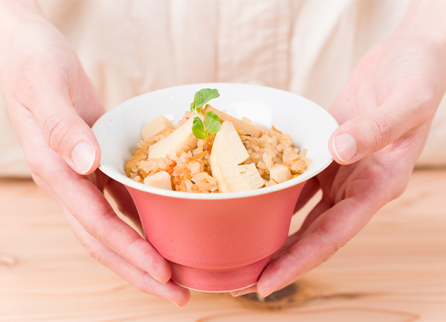 美しい形状と伝統色 波佐見焼の茶碗「自釉」 - nucca