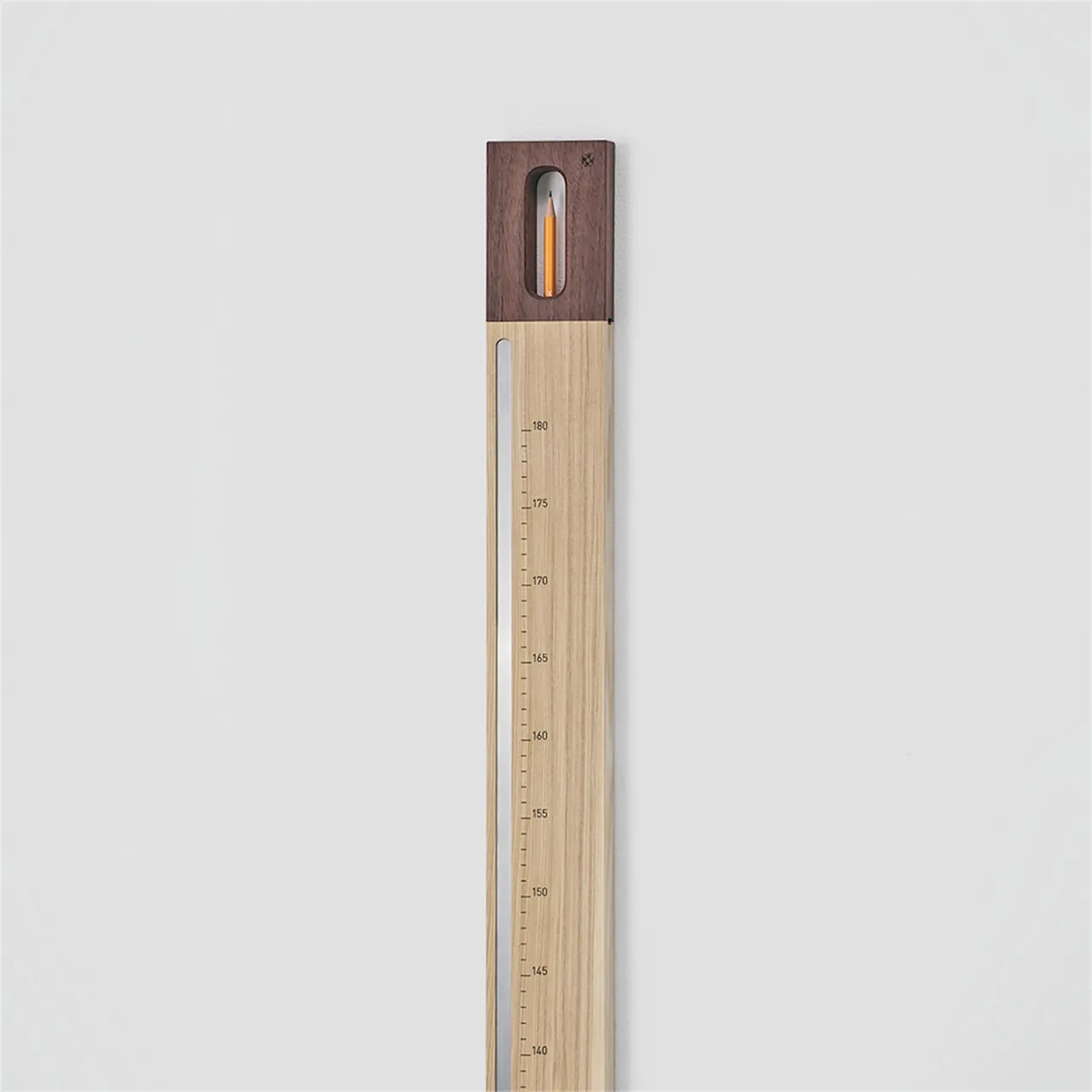 木製の身長計 | Wall ruler - ササキ工芸