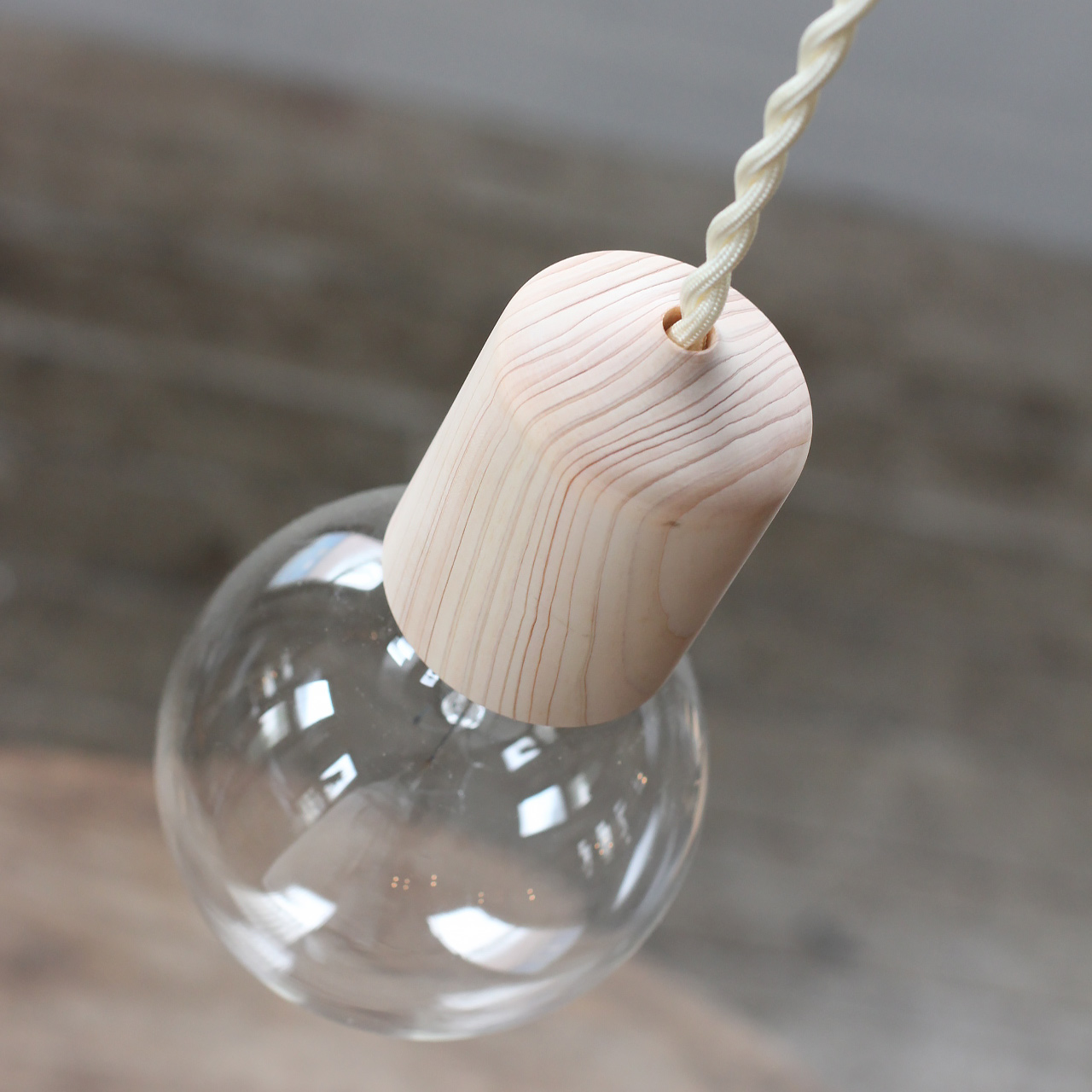 ソケットランプ 木製 | 檜 桜 コード長変更可 - testis