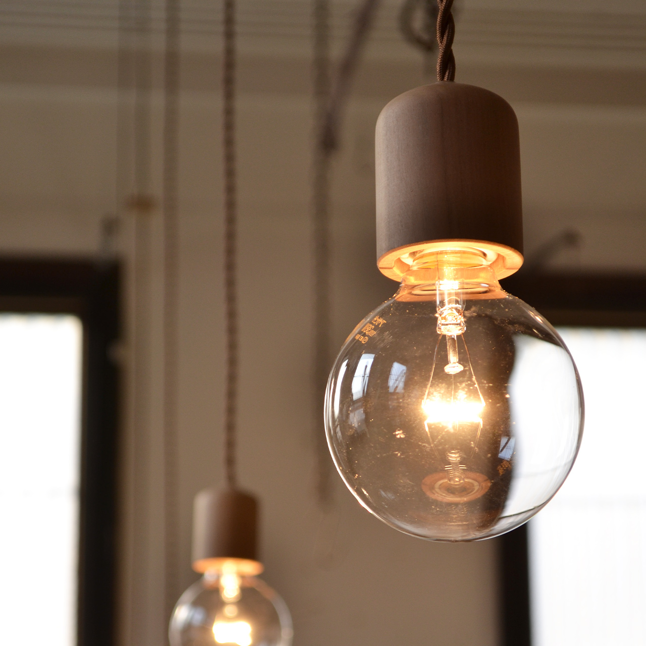 ソケットランプ 木製 | 檜 桜 コード長変更可 - testis