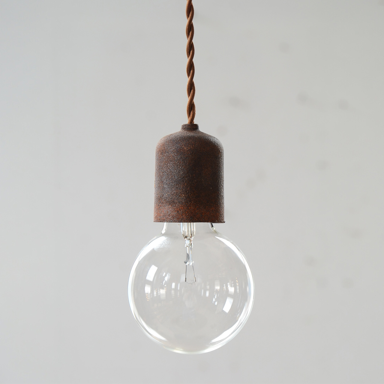 ソケットランプ 鉄 | 鉄錆 コード長変更可 - testis