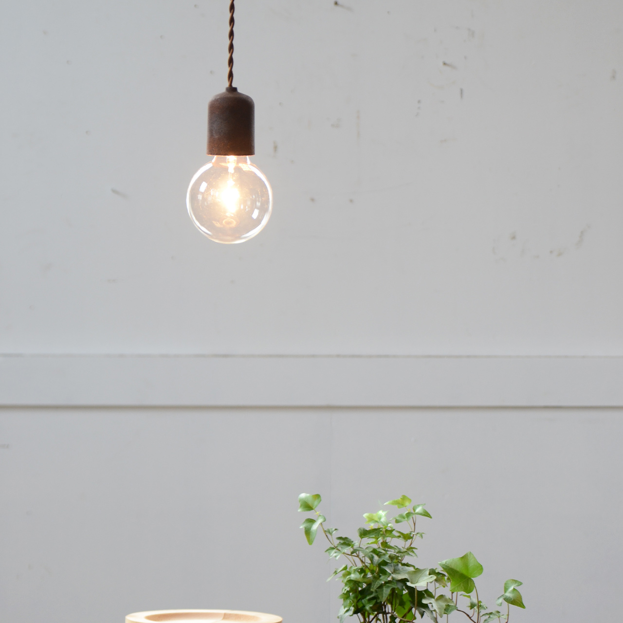 ソケットランプ 鉄 | 鉄錆 コード長変更可 - testis