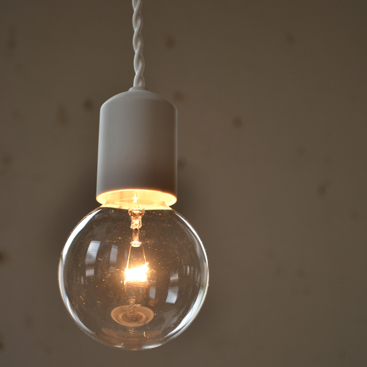 ソケットランプ 陶器 | 白 黒 黒板色 コード長変更可 - testis