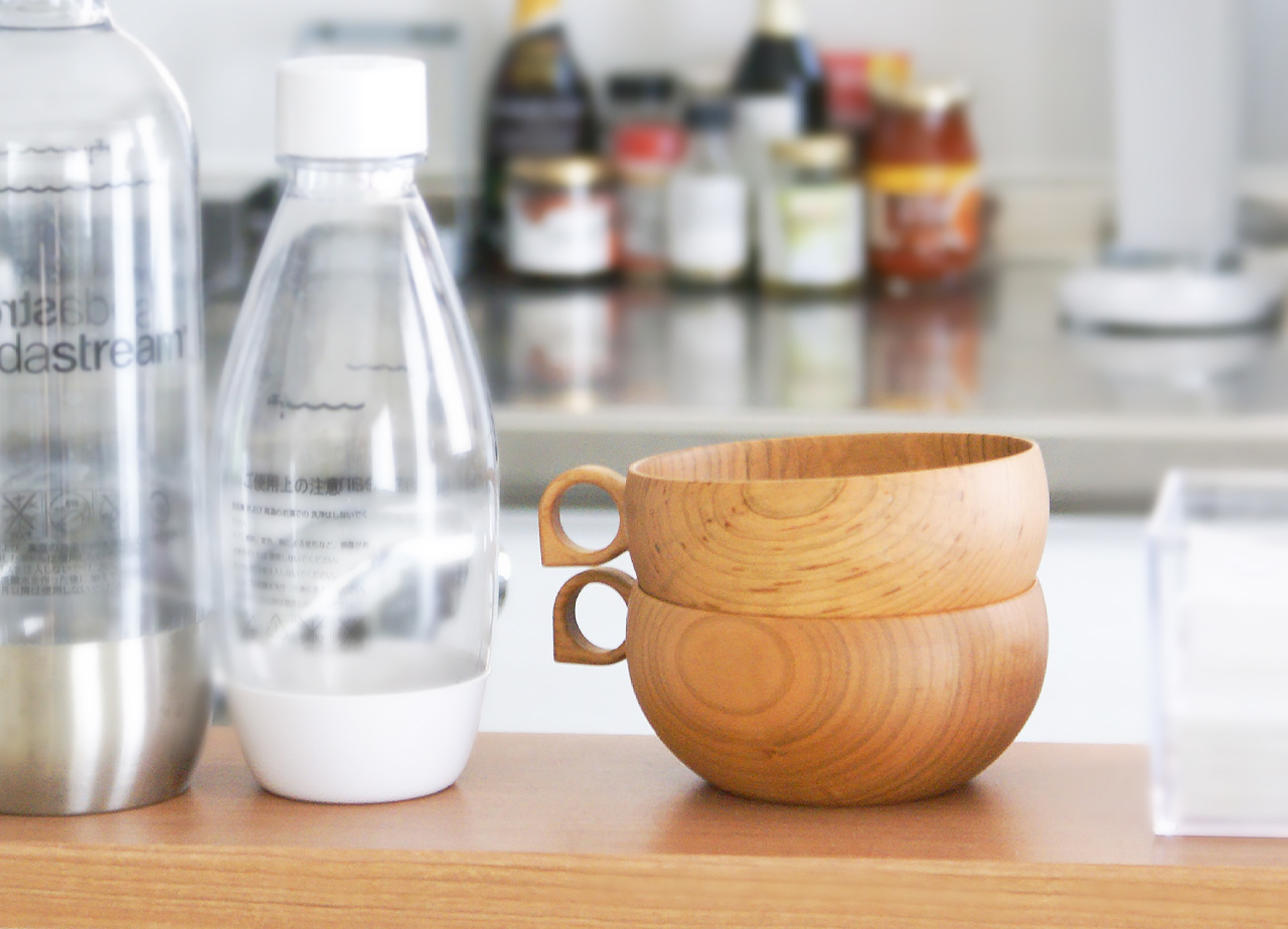 手で包み込みたくなる、桜のマグボウル -薗部産業