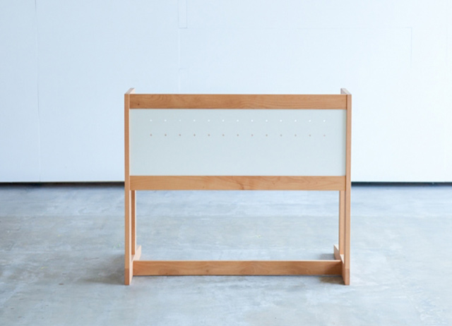 大人になっても使える無垢材の学習机 | MUCMOC - 杉工場