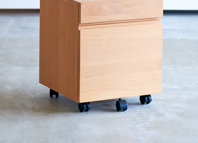 無垢の学習机ワゴン | MUCMOC - 杉工場