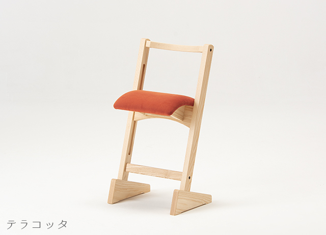 どこでも誰でも使いやすい | パロットチェア - 匠工芸