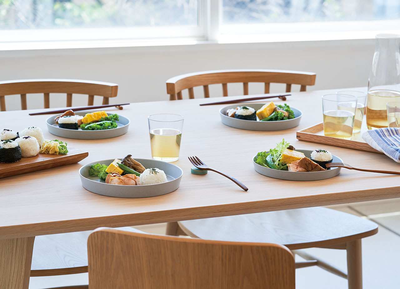 割れない、レンジ対応の応量器 | フィットディッシュセット - tak. -