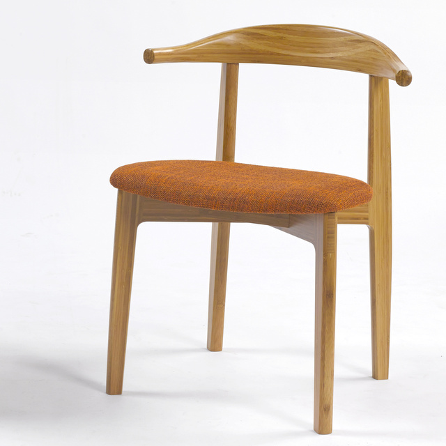 気が利く、一生物。「Fダイニングチェア」 -テオリ（TEORI）