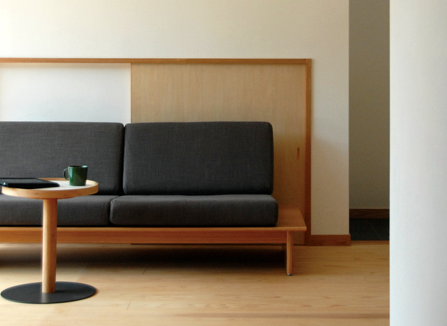 和でも洋でも使えるソファ OMO SOFA / オモ ソファ -テオリ（TEORI）