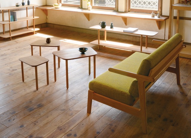 2人用の出入りしやすいソファ ブランチソファ -テオリ（TEORI）