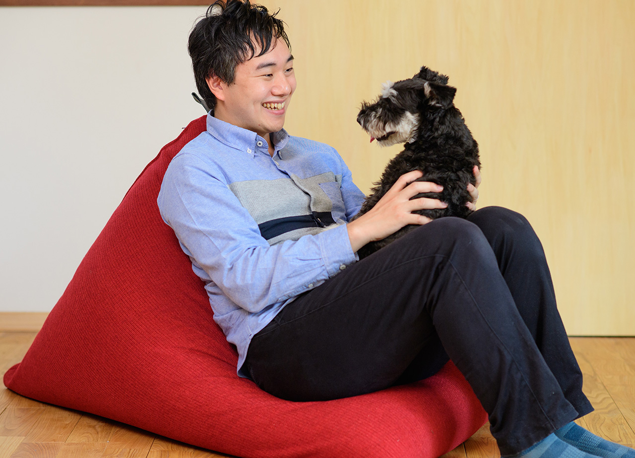 テトラ / LEON | ペットと一緒に使えるビーズクッション ソファ 