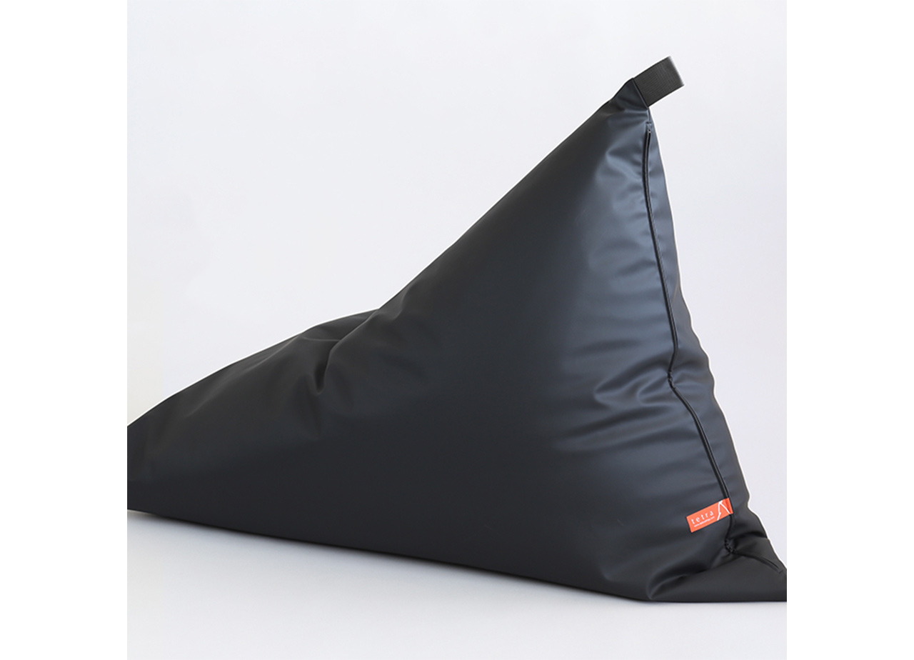 テトラ / FAIRLADY Z | 上質なビーズクッション ソファ - NISSAN×tetra