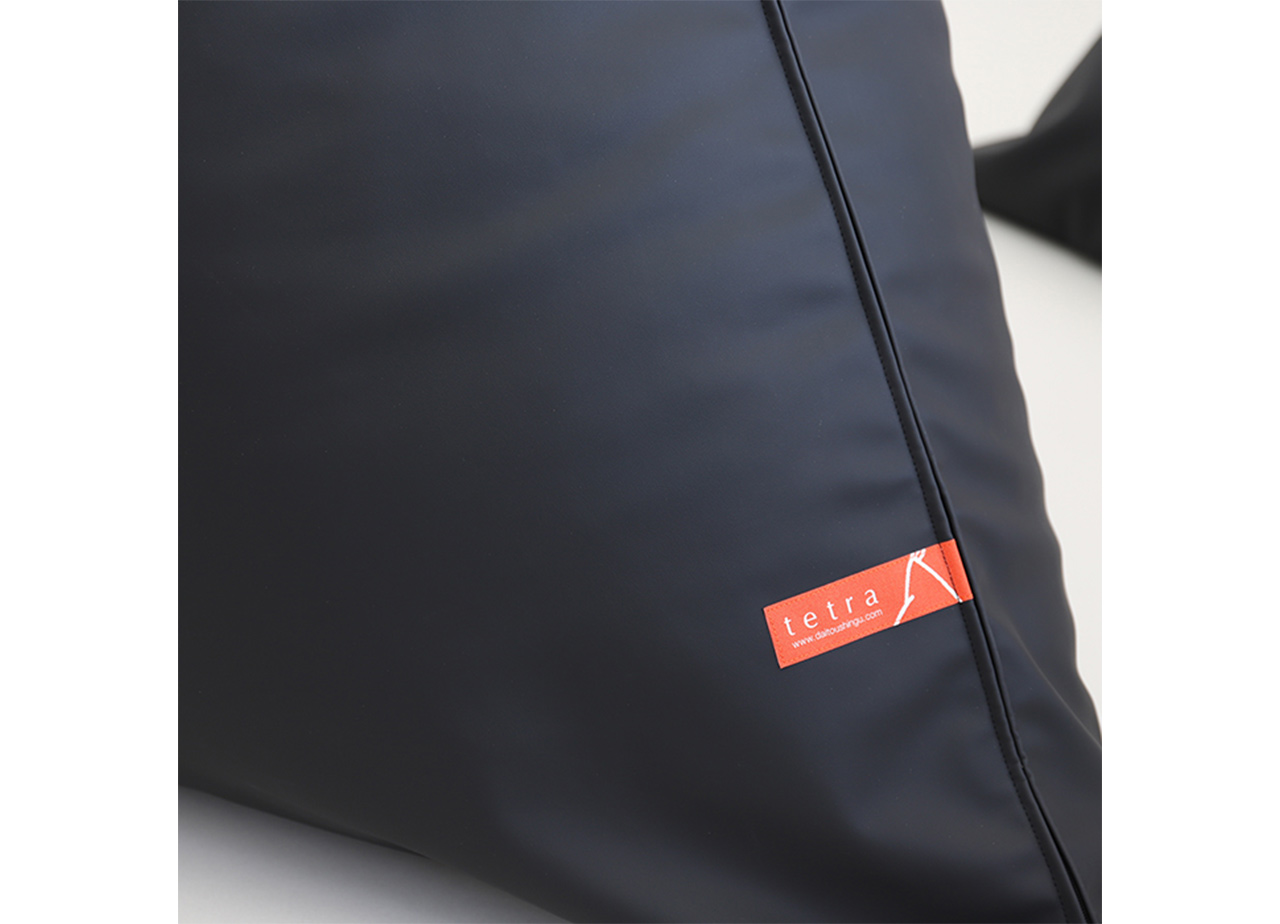 テトラ / FAIRLADY Z | 上質なビーズクッション ソファ - NISSAN×tetra