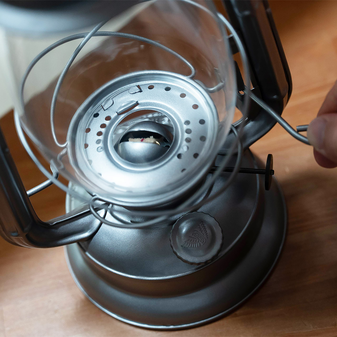 国産ハリケーンランプ 当店限定カラー - Winged Wheel社製（別所製作所）