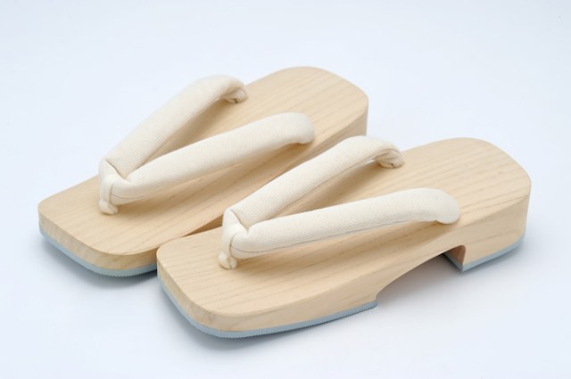 右近下駄（男性）生成り鼻緒