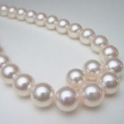アコヤ真珠ネックレス＆ピアス(イヤリング)２点セット【8mm-8.5mm】【42cm～50cm】【送料無料】swo-5914(真珠ネックレス セット あこや真珠 ネックレス アコヤ本真珠 和珠 本真珠 花珠落ち　パール ロングネックレス 成人式　お祝い プレゼントにも)