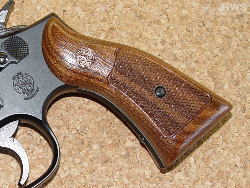 ハートフォード S&W Kフレーム（スクエア）用サービスサイズ・チェッカー入ウォルナット木製グリップ エアガン エアーガン モデルガン