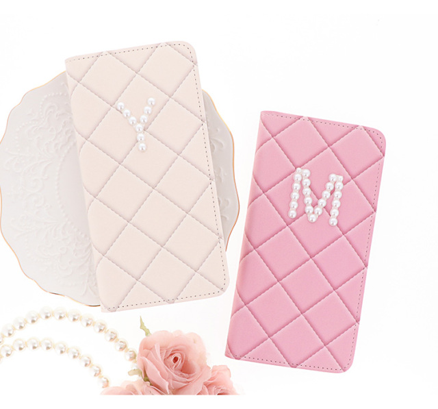スマホケース 手帳型 カバー 手帳型ケース ベルトなし キルティング風 パール イニシャル