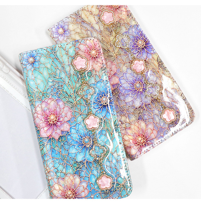 スマホケース 手帳型 カバー 手帳型ケース ベルトなし キラキラ ラメ チャーム 花柄 ステンドグラス 風