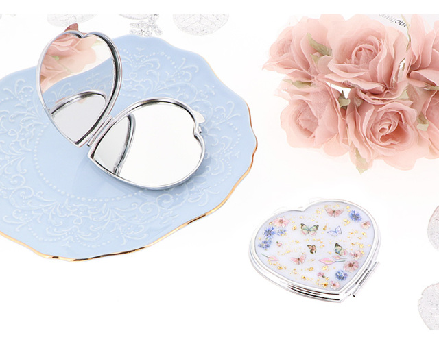 コンパクトミラー ミラー ミニ鏡 手鏡 拡大鏡 携帯 おしゃれ かわいい オシャレ 手作り ギフト プレゼント コンパクト 上品 蝶 バタフライ ハート
