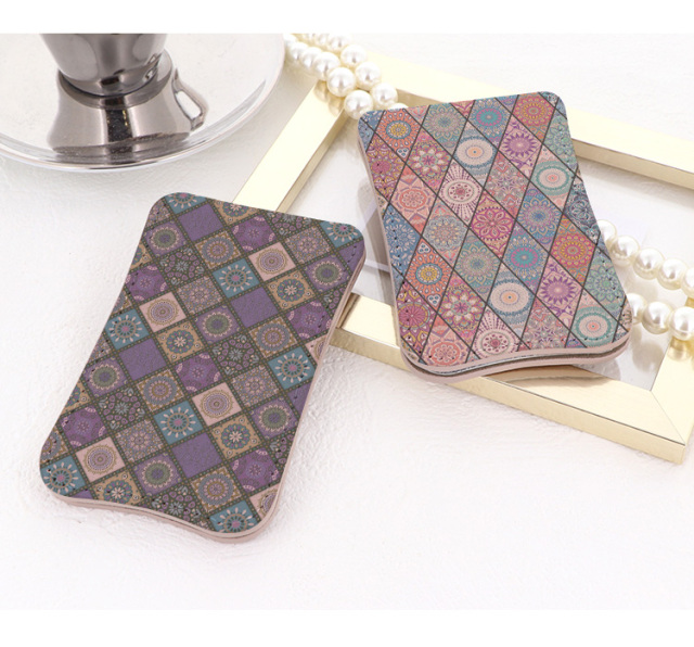 NEW】折りたたみミラー スタンドミラー ミニ鏡 手鏡 卓上ミラー 割れ